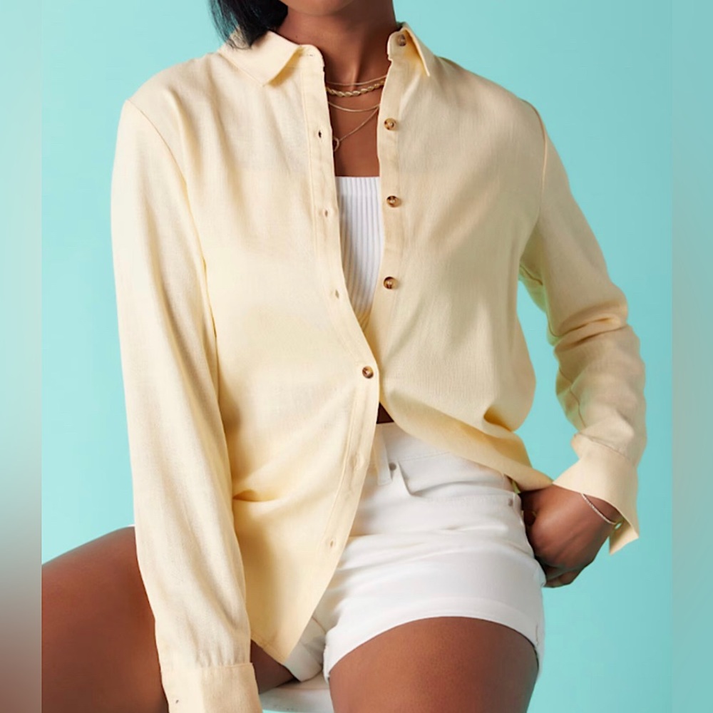 FRANCESCA’S Pale Yellow LINEN Long Sleeve, Button Down Shirt NWOT